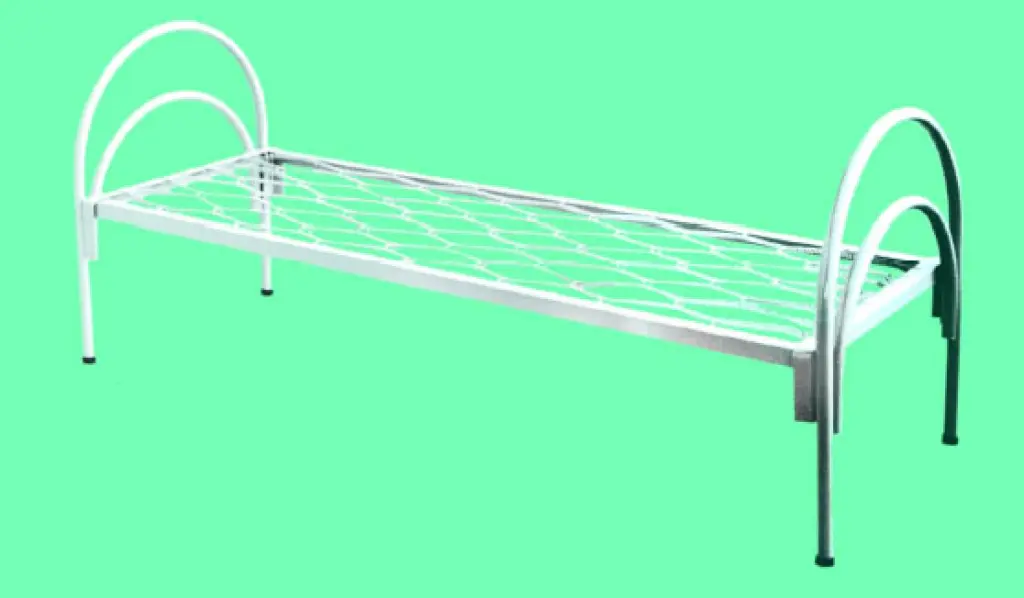 Долговечные металлические кровати с лестницами