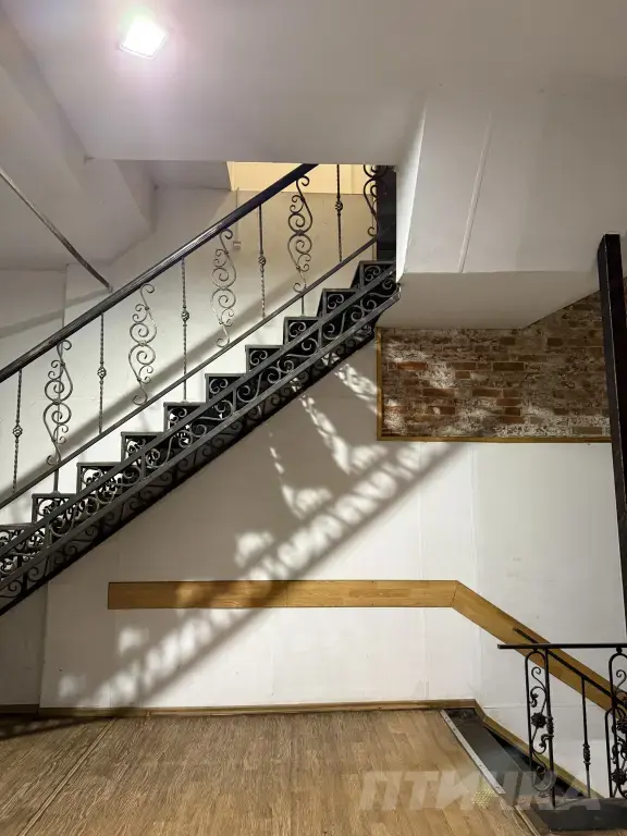 Здания Свободного назначения, 5000 м²